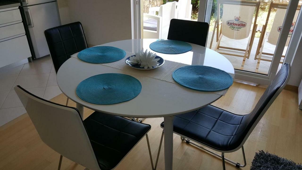 Apartment Koin Krk Town Luaran gambar