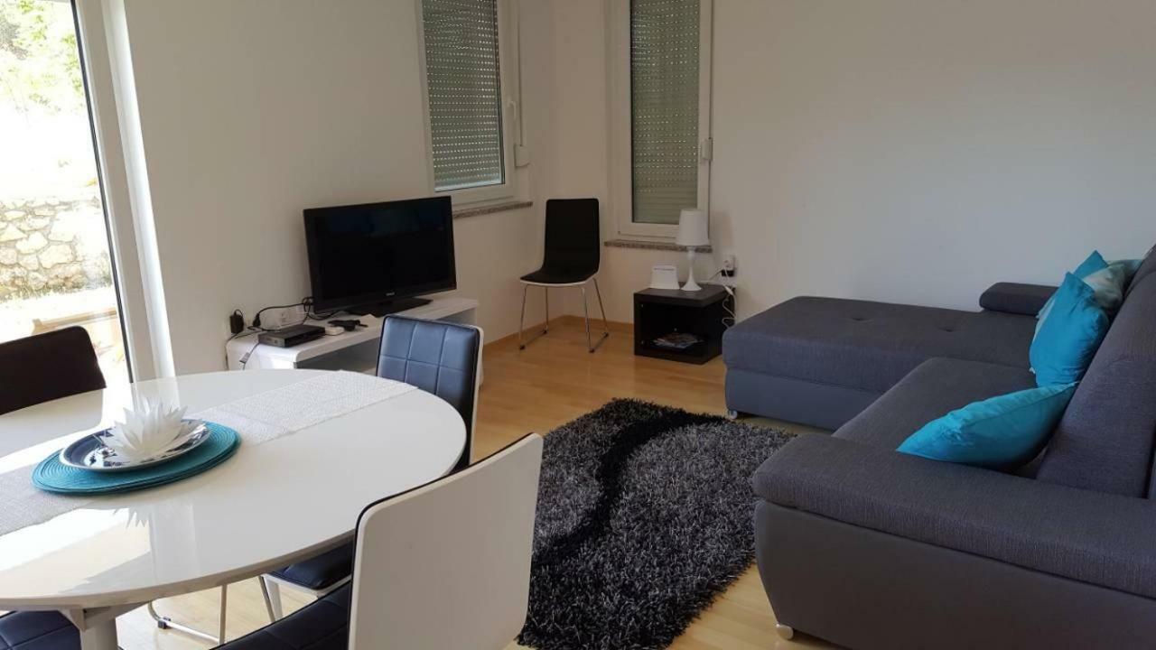 Apartment Koin Krk Town Luaran gambar